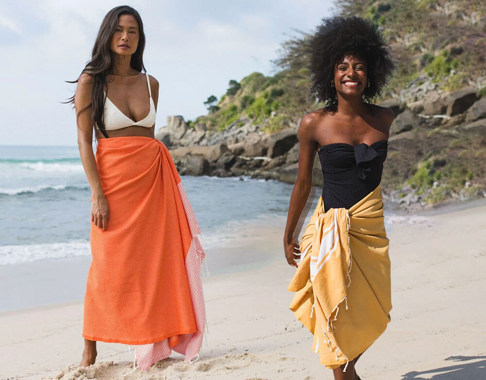 pareo avec une serviette de plage ou fouta