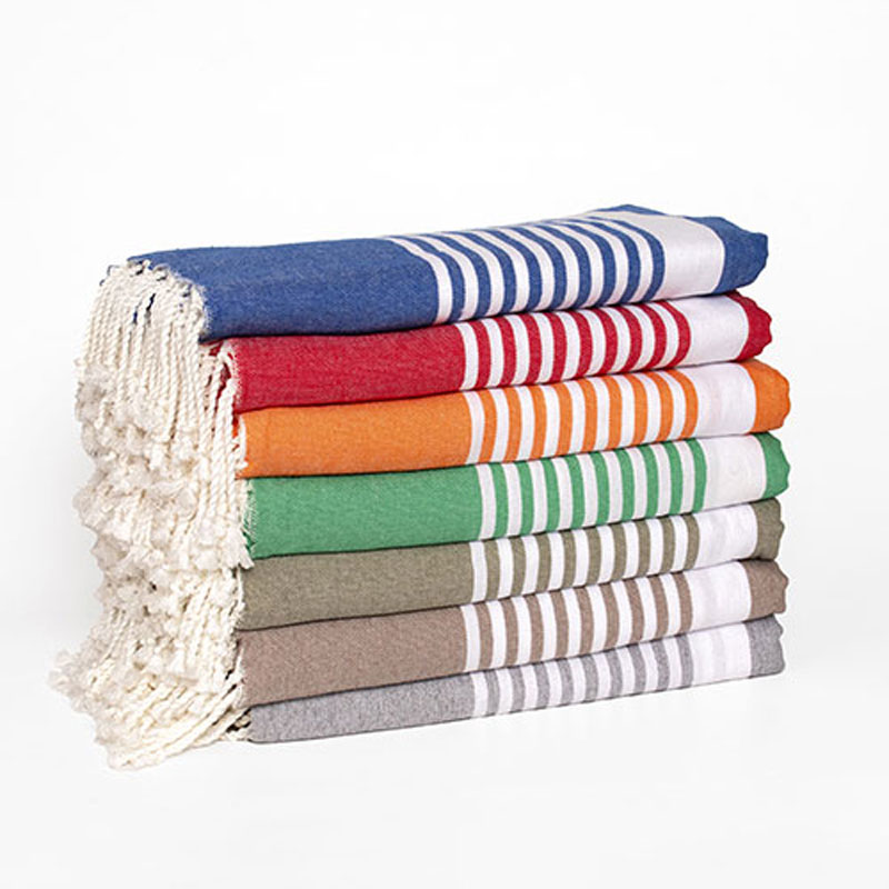 Fouta qui perd sa couleur : astuces pour la raviver